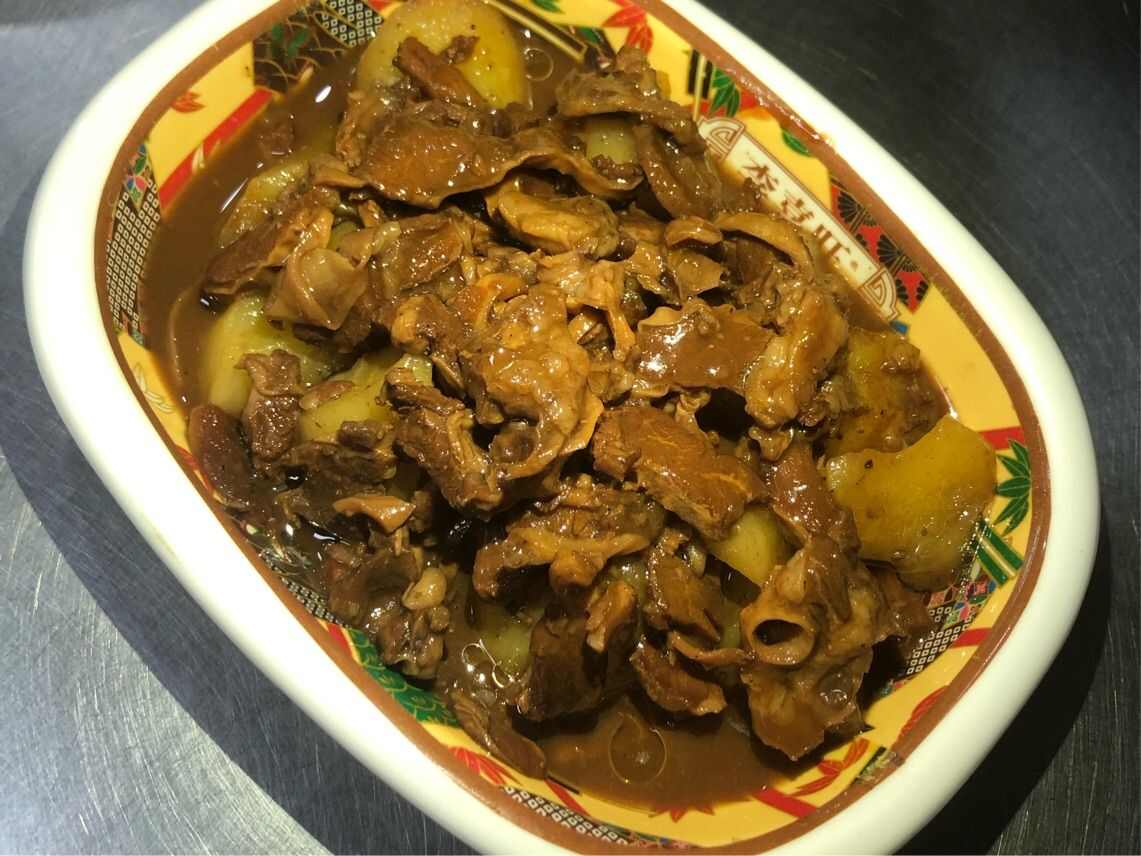 护心肉炖土豆饭.jpg